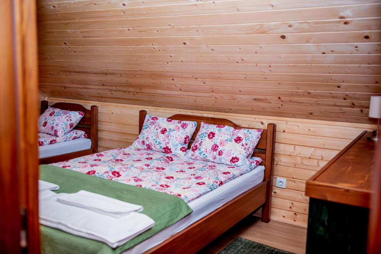 Central Chalet Varsag Екстериор снимка