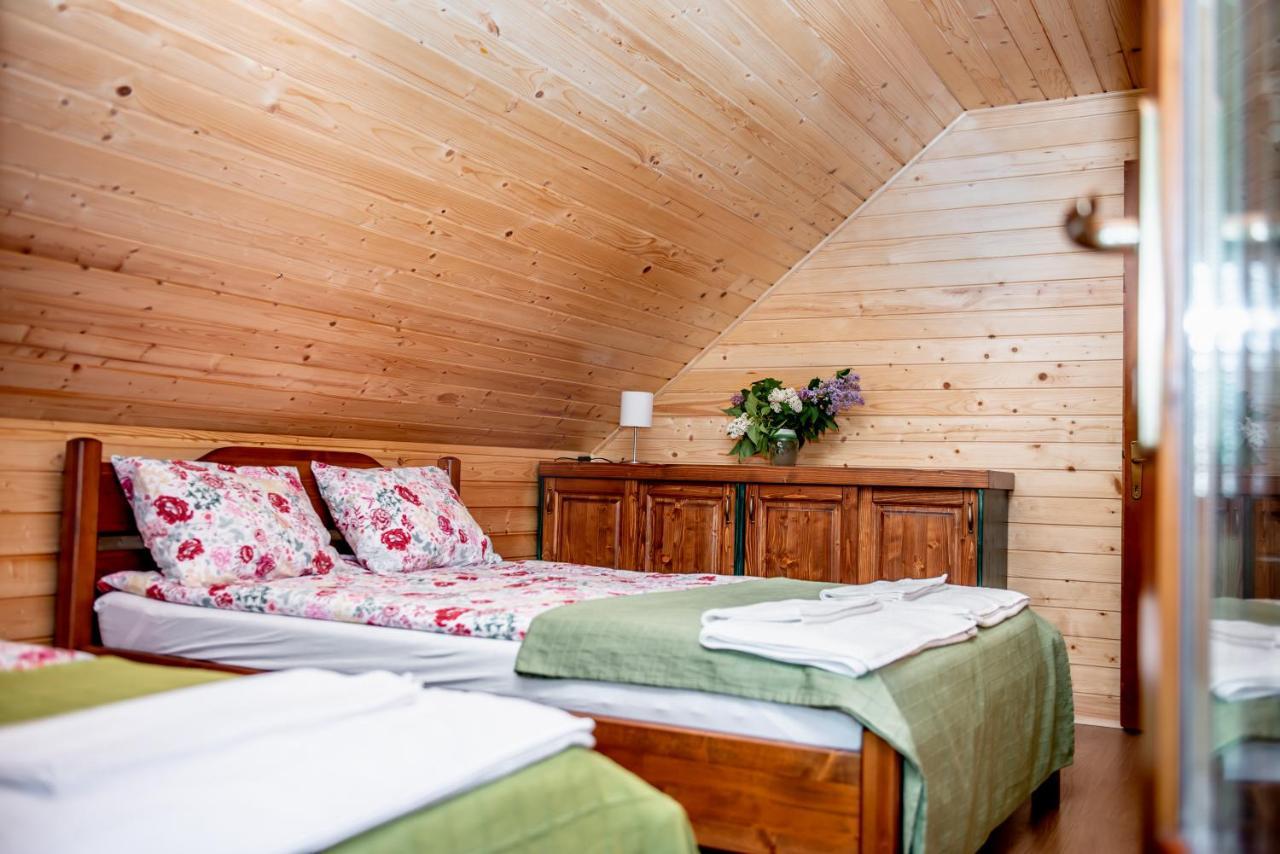 Central Chalet Varsag Екстериор снимка